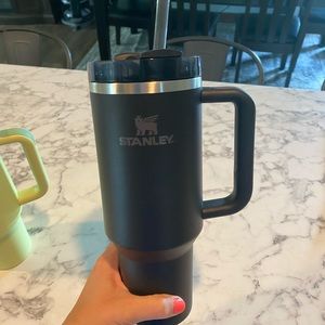 🖤 Black Stanley 40 oz🖤